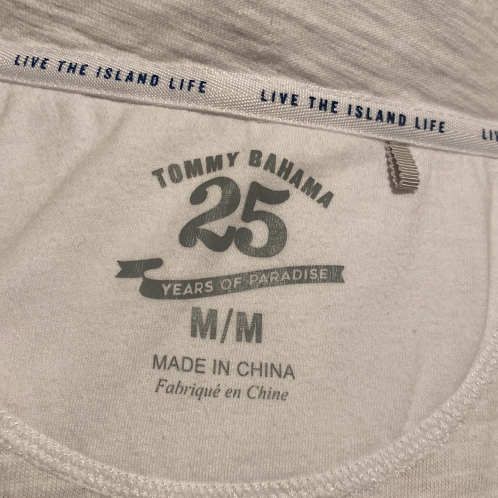 Tommy Bahama Full Zip - Picture 12 of 12